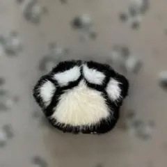 猫の手キーホルダー