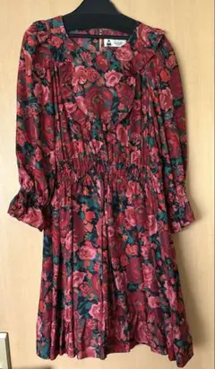 Item thumbnail for item b3ba1a5f-b6d6-48fc-9e54-cfe1308e0a6c