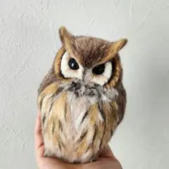 羊毛フェルト製オブジェ　ウサギフクロウ14㎝
