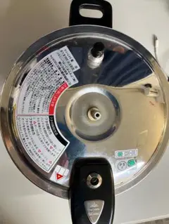 家庭用圧力鍋　アオヤギコーポレーション 80KPA 3.0リットル