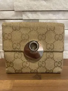 グッチ 二つ折り財布
