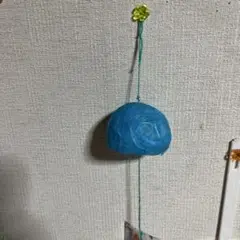 カラフルな紙製風鈴（青・ピンク）
