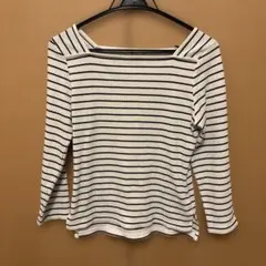 ストライプ柄　リブ編み　長袖トップス