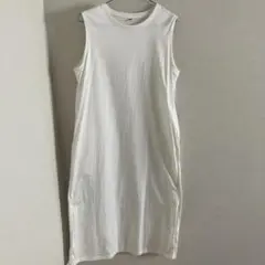 UNIQLO ノースリーブカットソーワンピース ホワイト