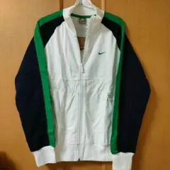 Item thumbnail for item 10e91a63-2626-4fd4-b66c-a3c2e4d988d3