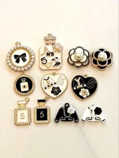 アクセサリーパーツ　チャーム　11種類×2セット