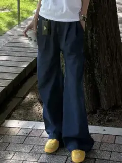 Adoon Plain 2-TUCK DART WIDE DENIM PANTS