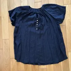黒　半袖ブラウス