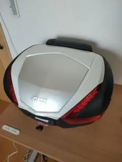 Item thumbnail for item 55742fca-307b-4576-98d7-6bace90b0016