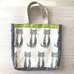 手仕事/猫プリント布/手提げバッグ/ハンドメイド/リバーシブル