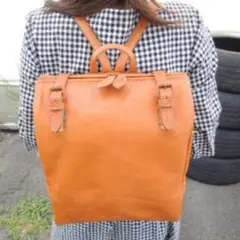 新品 送料込み☆18900円 スクエア リュック A4 牛革 パカっと開く
