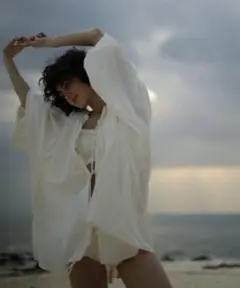 ALEXIA STAM×ETRE TOKYOボリュームスリーブカバーアップ