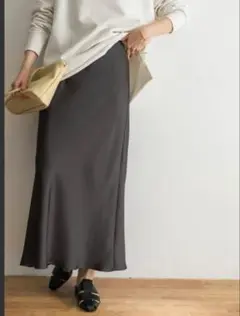 Aラインロングスカート　アーバンリサーチ グレー　ウエストゴム　マキシ