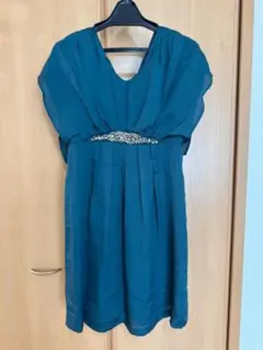 グリーンドレス