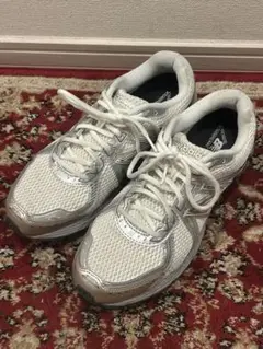 New Balance ML860SG2