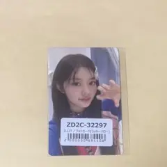 ILLIT bomb ユニバ　ラキドロ　ミンジュ