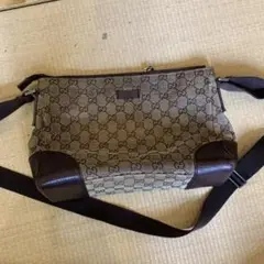 GUCCI グッチ ショルダーバッグ