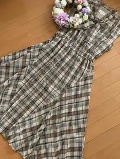 アナトリエ 極美品　チェック柄ノースリーブワンピース