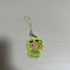日焼けキティ ストラップ 緑色ダイソー