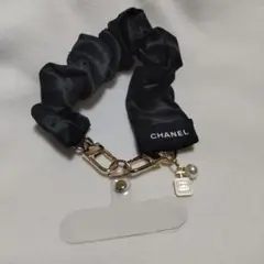 香水チャーム♥️ストラップ シート付き シュシュ ハンドルストラップ