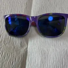 カラフルストライプの紫色サングラス