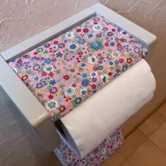 3097【2点100円、3点200円引き】小花柄トイレットペーパーカバー