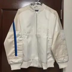 adidasスカジャン