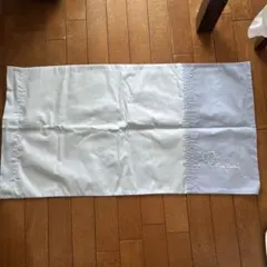 枕カバーPierre Cardin 刺繍ロゴ付きライトブルー