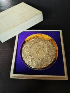 皇居　お菓子入れボンボニエール　金　ゴールド　小物入れ