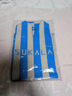 SUKALA 　ニットバッグ　青とベージュ のストライプ 　LAVA