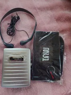 SONY WALKMAN WM-MV1 ソニーカセットウォークマン 橙 整備済