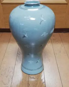 芸林民俗陶芸研究院青磁花瓶(大)芸林 申根洙未使用品☆常識の範囲の価格交渉ＯＫ☆ 芸林陶芸研究院青磁花瓶】芸林 申根洙 未使用品