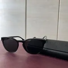 Burberry ブラック サングラス