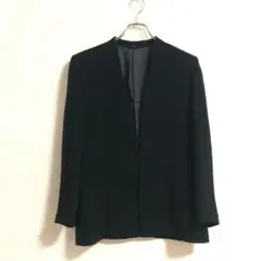 【良品】LADIESFASHION ノーカラージャケット　黒　肩パッドb839