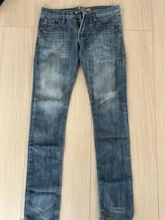 【値下げ、美品】フィットデニムジーンズ