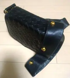 ボッテガヴェネタ イントレチャート ショルダーバッグ