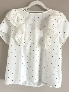 水たまり　ブラウス