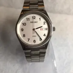 SEIKO SPIRIT 腕時計 シルバー　クォーツ