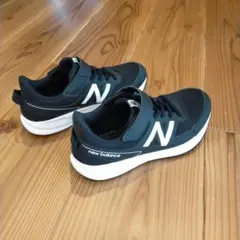 New Balance ブラックスニーカー ベルクロ　23㌢