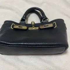 ユナイテッドアローズショルダーミニバッグ　　プラトー