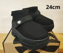 Item thumbnail for item 71d88a50-4feb-4815-83b4-36f5b33d3d97