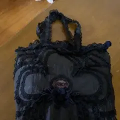 週末お値下げさえら　ヒスクローネ 黒色の手提げ
