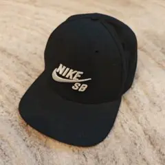 Nike SB 黒 ベースボールキャップ