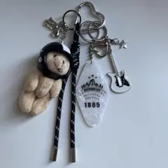 じゃらじゃらキーホルダー　キーチャーム　クマ