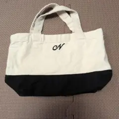 イニシャルロゴホワイトトートバッグ