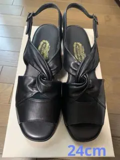 【銀座yoshinoyaヨシノヤ】ブラックレザー サンダル