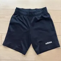 adidas 黒 ハーフパンツ
