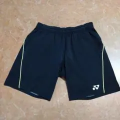 【送料込み】ヨネックス 黒 ショートパンツ イエローライン②