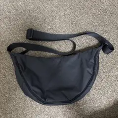 ユニクロ　ショルダーバッグ