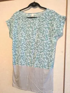 ※ＥＢＯＮＹＩＶＯＲＹ 水色花柄半袖チュニック 美品　Ｍ